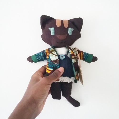 I’ve finished my first set of dolls and they’ll soon be listed in my Etsy shop. —-
