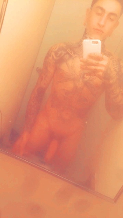 s-a-v-i-o-r-self: Steamy hotboxes