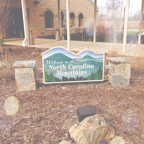 🏂🗻 (en  North Carolina)