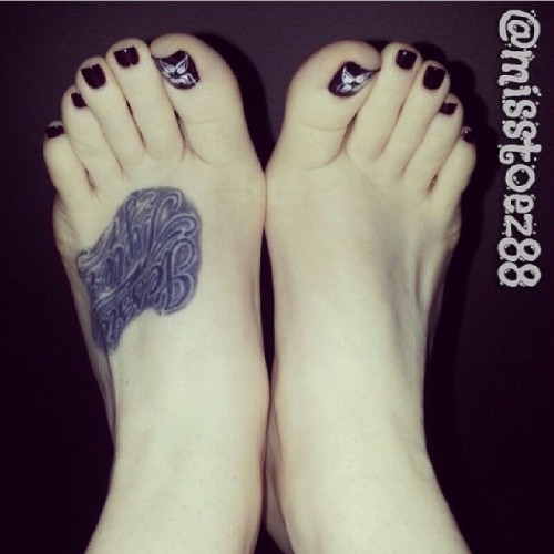 ifeetfetish:  @misstoez88 #feet #toes #footfetish #footfetishnation #prettyfeet #prettytoes #footgoddess #beautifulfeet #beautifultoes #instafeet #beautifulfeetofig #igfeet #playfulfeet #picoftheday #followher by ilike_herfeet http://ift.tt/1bKaqWw
