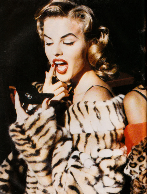 80s-90s-supermodels:“Wild Story”, Vogue Italia, November 1991Photographer : Ellen von UnwerthModel :