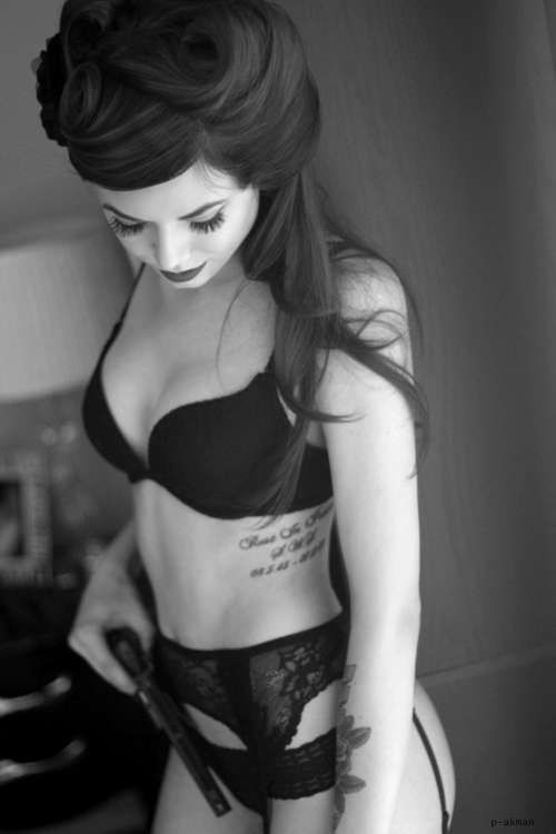 fly-away-with-mia:  Omg… 