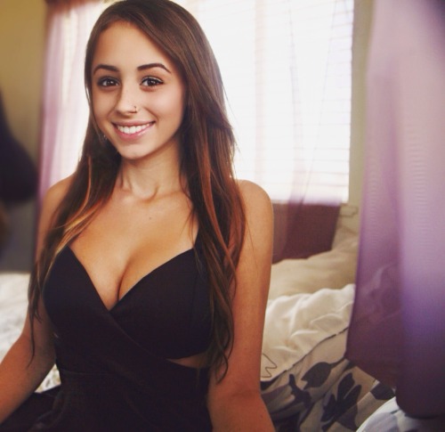 assplay69: sweet smile