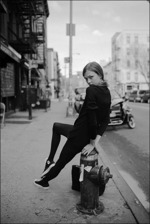 justkarliekloss:ballerinaproject_V: Karlie Kloss in the East Village.