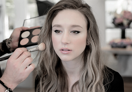 laina:  breathtakingqueens:Taissa Farmiga BTS of JustJared Spotlight (April 2015)  GOOD GRIEF