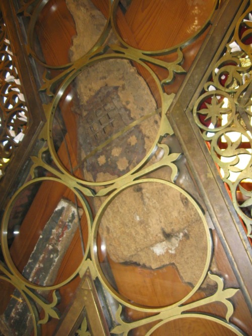 propaganda-fide:Relics of the Cross of Saint Andrew, Basilica di S. Andrea, Patrasso