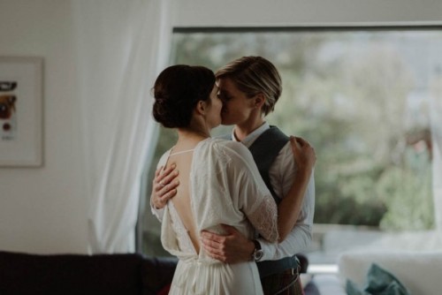 hotellesbian: weddingsandlesbians: http://thekitcheners.co.uk/ big up scottish lesbians 