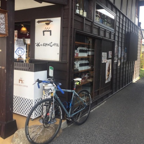 happybiketaro: at くぐり門珈琲店 瀬戸内焙煎倶楽部www.instagram.com/p/Bmy2TPlhrrBsG1zhz6J8jtKKpdD3y9MfZeiCZU