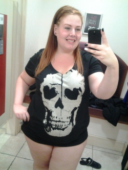 calypso-isle:  New shirt, apparently I thought it looked good without pants :)