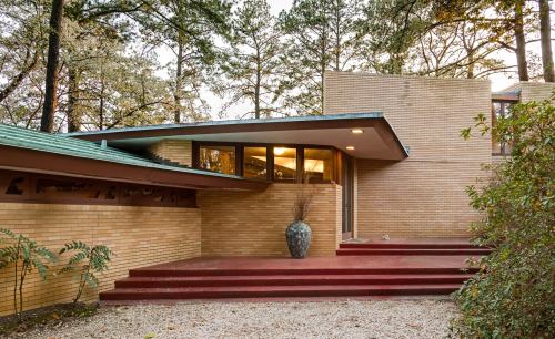 Andrew B. Cooke House, Virginia Beach, Virginia, Designed by Frank Lloyd Wright in 1953 and complete