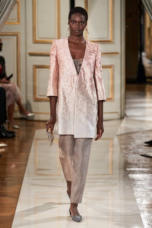 Armani Privé by Giorgio Armani, Fall 2021 Couture Credits:Giulia Massullo - Casting DirectorPiergior