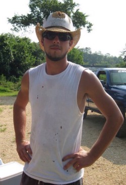 redneckcowboy69:  Hot sweaty men, woof 