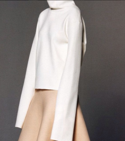 what-do-i-wear:  Magdalena Frackowaik for