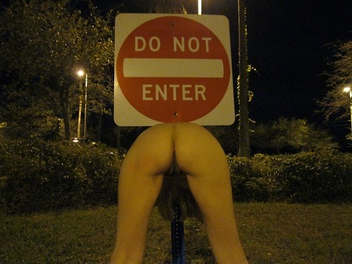bigdzz:  This is a fun photo which answers a question from fantasexit . Thanks