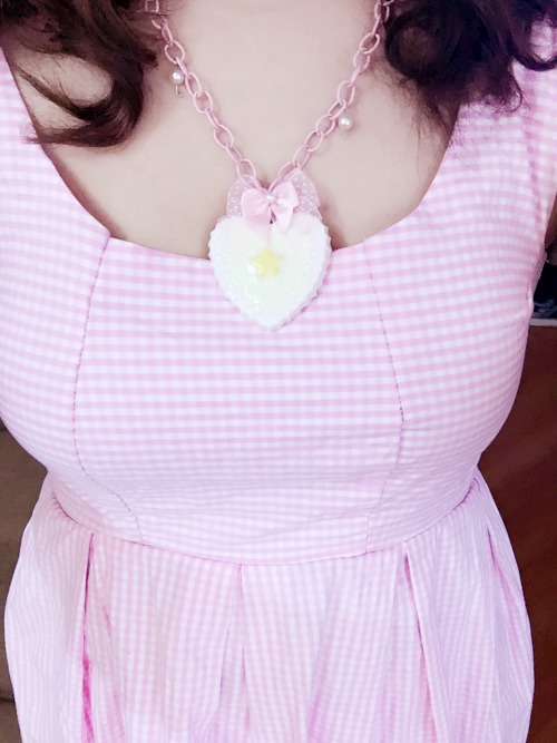 bunkisu:  Pink babe 