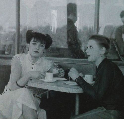 morganaspikes: Siouxsie Sioux ❤️ and Debbie Juvenile, c. 1976 