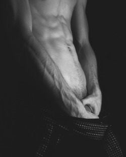 sexxxualdesires:   - Thank you for the submission! I really like the angle and lighting. You have a wonderful body! 