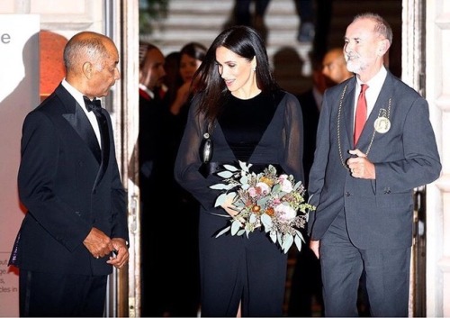 ♠️▪️MEGHAN MARKLE x BLACK GIVENCHY DRESS ▪️♠️ -Attending &ldquo;Oceania&rdquo;