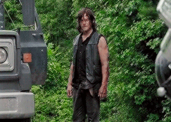 reedusnorman:  Daryl Dixon in The First 4 Minutes of the The Walking Dead 6.09: No Way Out