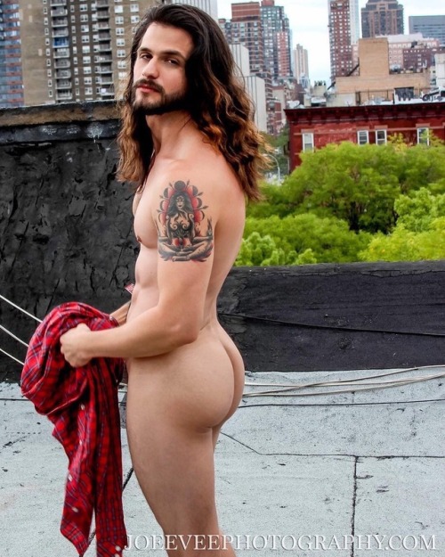 Long Hair Dudes 🌹