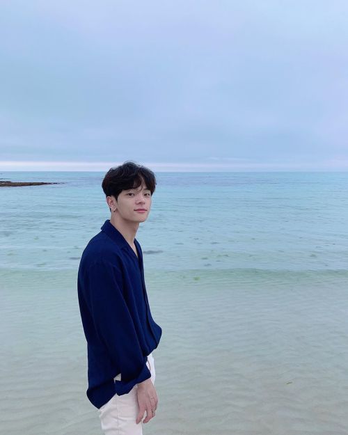 woojinupdate:woooojin0408: End of Jeju Island*✈️ *Probably meant as in end of his trip there. transl