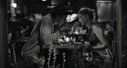 master-shots: Frances Ha (2012) d. Noah Baumbach DP: Sam Levy 