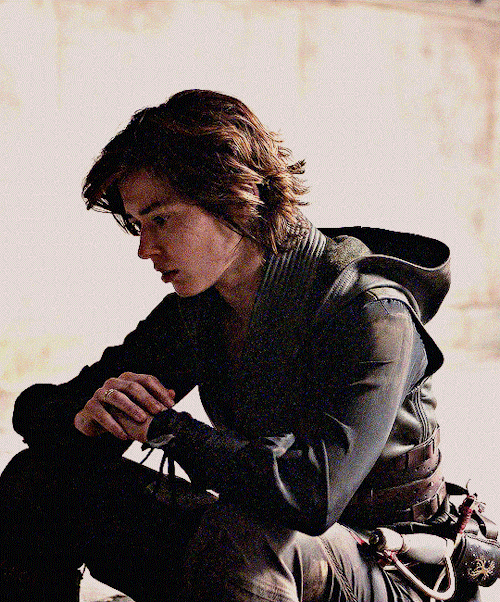 KIT TANTHALOS In WILLOW S01E01 | The Gales