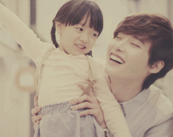 ssupjess:  You’re so ridiculously cute ヽ(´～｀；） 