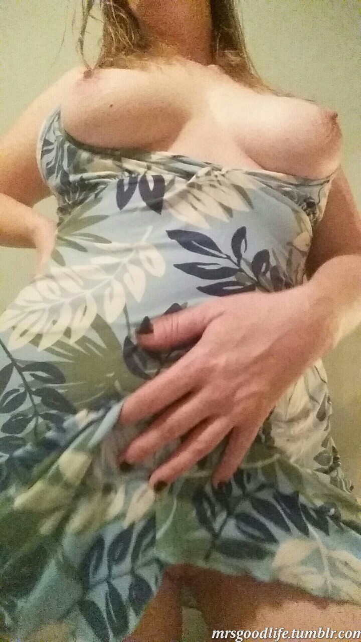 mrsgoodlife:  Took a shower, then took a lot of pics! Couldn’t choose one, so I’m