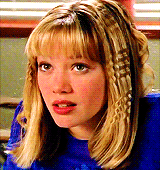 ashagreyjoyed:   If you didn’t use to want Lizzie McGuire’s hair, you are a fucking liar.   
