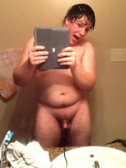 chubbyman-undies:  Here’s a more interesting shot. :P