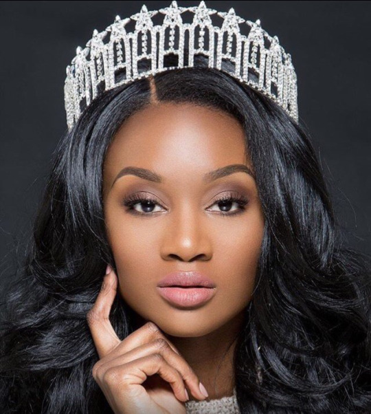 melanin-goat: This is dark-skinned black Queen is Deshauna Barber, our new Miss USA, from District of Columbia !! She graduated from Virginia State University and joined the Army at the age of 17. Deshauna is still an active military commander today