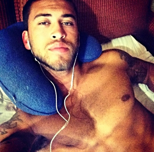 hottiesofthiscentury:  imagine getting fucked by Kofi……the things I’d do to this man!!! he has no idea!!!  http://hottiesofthiscentury.tumblr.com