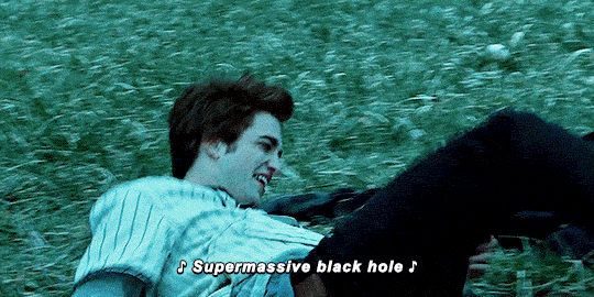 blairwitchprojector: winterswake: Since when do vampires like baseball? Twilight