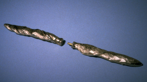 lauralot89: Gynecological tools from Dead Ringers (1988), photographed by Tom Moore Dilation tool In