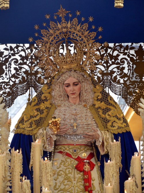 cvbarroso: Nuestra Señora de la Aurora - Hermandad de la Sagrada Resurrección, Sevilla