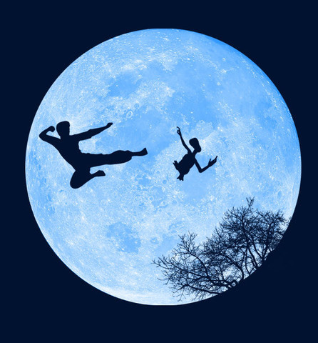 ahmad-childress:  Bruce Lee vs. E.T. [Cracked wins with this funny shirt design]