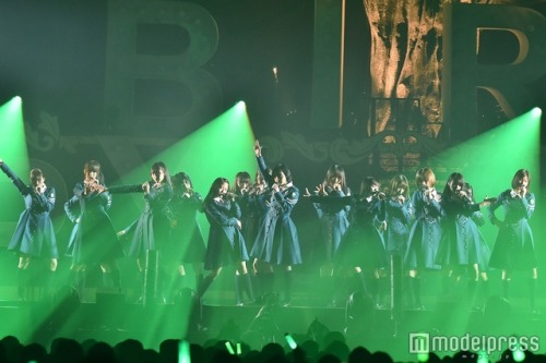 sakamichipost46: 【欅坂46デビュー1周年記念ライブレポ】“坂組”の絆はこれからも…凄みを増した!涙もあった!サプライズ発表もモデルプレス 2017.04.06 21:50https://mdpr.jp/music/detail/1676851