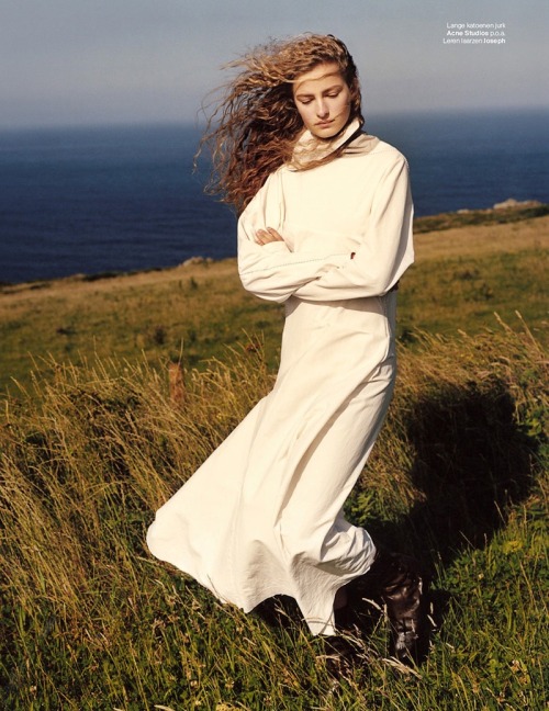 ibbyfashion:Felice Noordhoff by Ben Weller, Vogue Netherlands