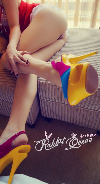 rabbitqueennude:  [蕾丝兔宝宝] 2013.12.17 VIP套图2013年6月-A