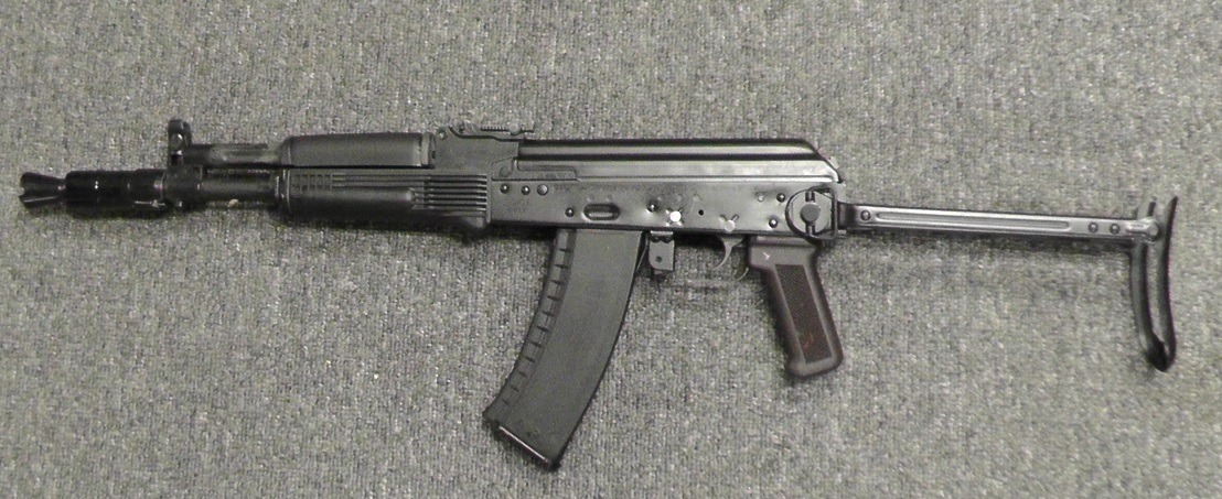 gunrunnerhell:  AK-74/105? An odd hybrid of a rifle that I don’t believe was ever