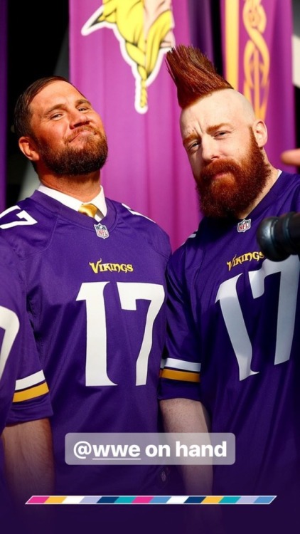 deidrelovessheamus:  Sheamus, Cesaro and Curtis Axel pics from today’s game.  (10-22-2017)