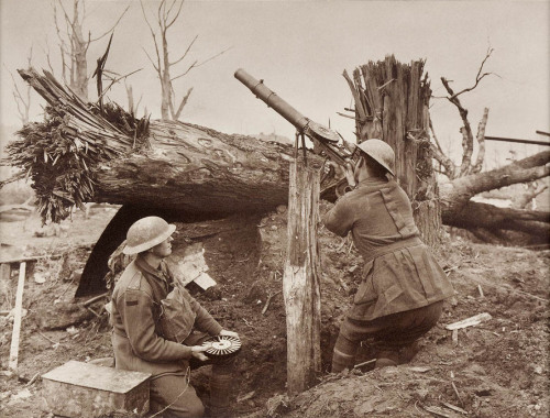 historicalfirearms: Anti-Aircraft Machine Guns of the Great War World War One saw the first widespre