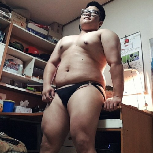 juni-sm: 연락주세요…ㅎㅎ