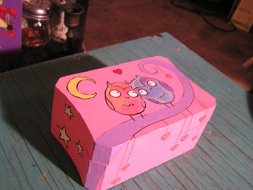 smushbox: pink owl stash box - cute!