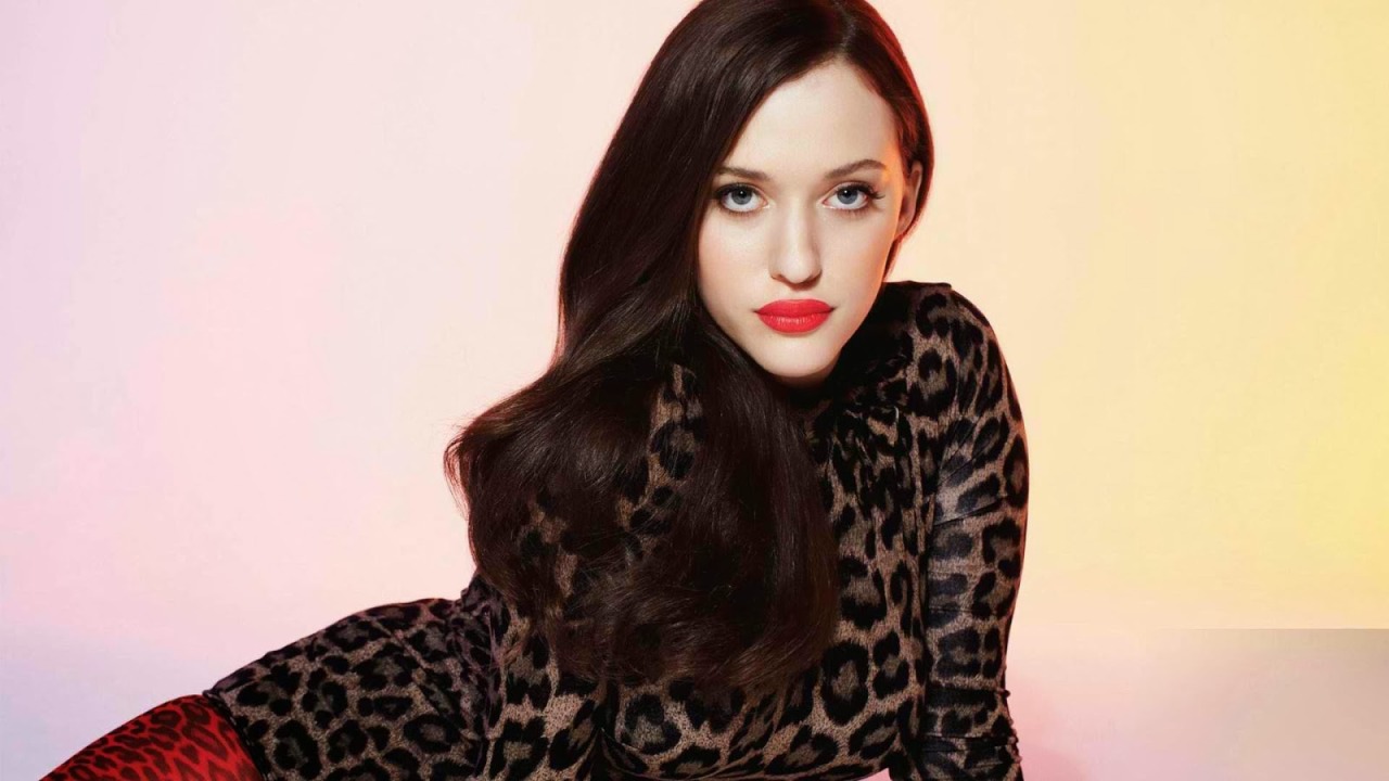 Kat dennings the house bunny emma stone