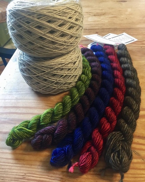 I am so thrilled to start this beautiful Solaris Shawl. Especially since I’ll be going on a ro