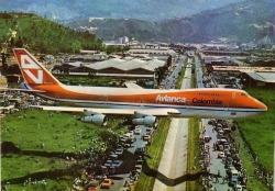 historicaltimes: People gather to watch the first ever Boeing 747 to land in the small airport of the city of Medellin Colombia in the year 1976 via reddit 