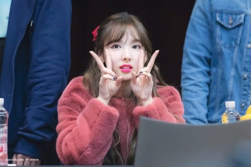 171117 Twice Nayeon at ‘Twicetagram’ Fansign Event in Mokdong ©나숭힝 // do not edit o
