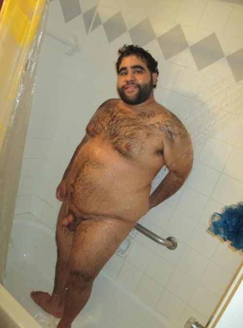 2-bearsbcn:  orsettociccio:  gulobear:  chubbyaddiction:  fierybiscuts:  So I recruited Devlin to lend me a hand with some pictures. Here is the first set of me taking a shower before we went out to get food.  I couldn’t take pics without touching this